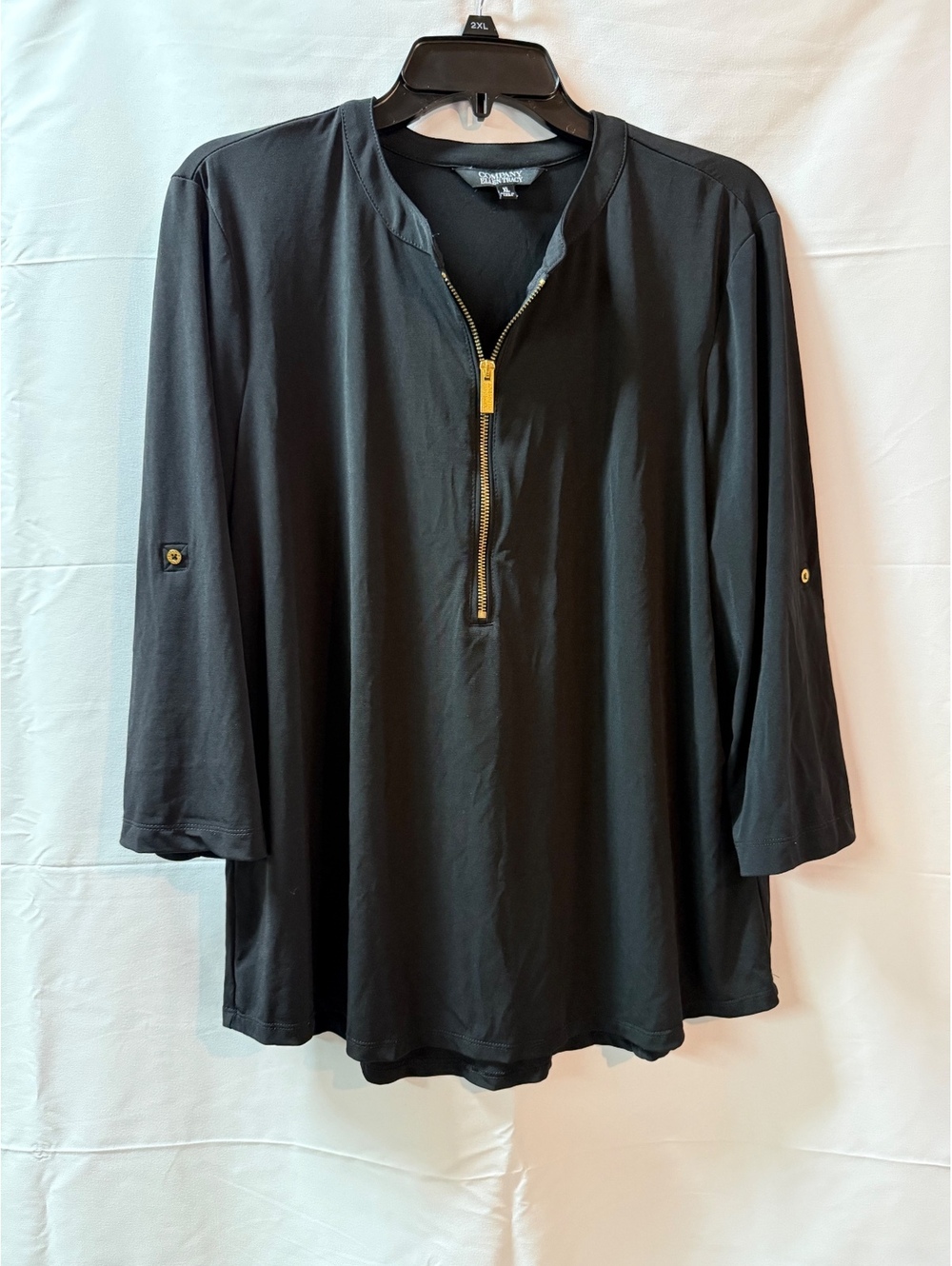 Company Ellen Tracy Black 3/4 Sleeve Top with Gold Zipper Detail XL